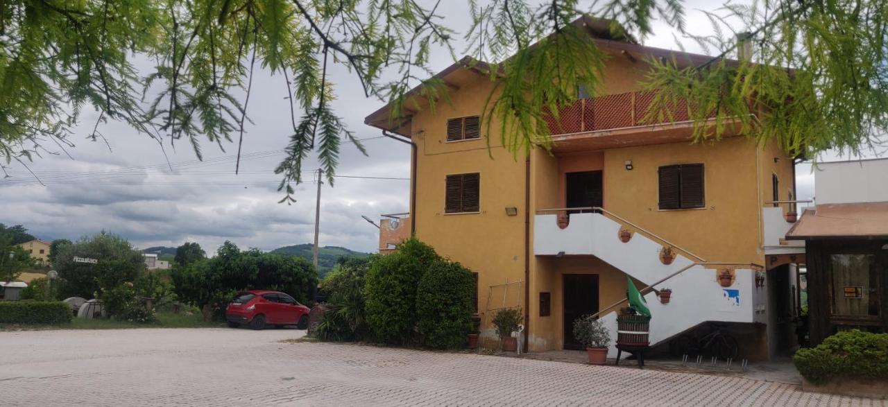 Azienda Agrituristica Piccolo Ranch San Pietro  Bagian luar foto